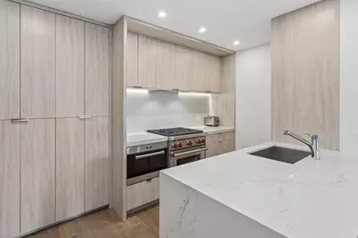 350 E 82nd Street #5V, New York City, NY 10028 - Photo 1