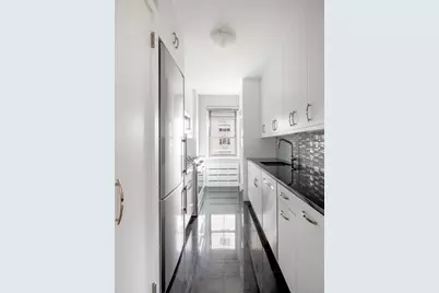 150 E 69th Street #16P, New York City, NY 10021 - Photo 10