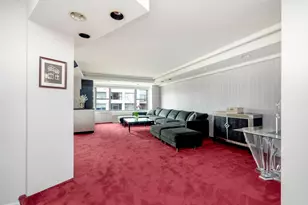 150 E 69th St, New York City, NY 10021 - Photo 2