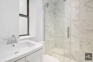 252 W 76th St, New York, NY 10023 - Photo 4