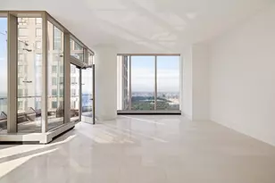 217 W 57th St, New York City, NY 10019 - Photo 2