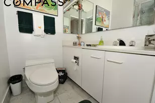 330 E 38th St, New York City, NY 10016 - Photo 14