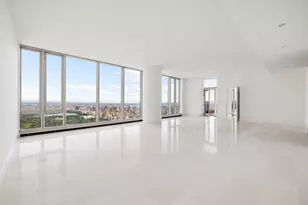 217 W 57th St, New York City, NY 10019 - Photo 2
