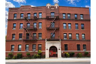 31-14 Crescent St, New York City, NY 11106 - Photo 1