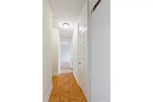 31-14 Crescent St, New York City, NY 11106 - Photo 12