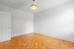 31-14 Crescent St, New York City, NY 11106 - Photo 6