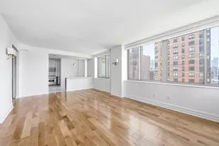 2 Columbus Ave, New York City, NY 10023 - Photo 2
