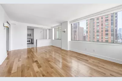 2 Columbus Avenue #15A, New York, NY 10023 - Photo 2