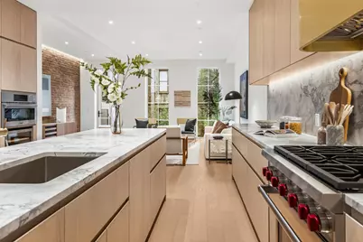 313 E 6th Street #GARDEN, New York, NY 10003 - Photo 10