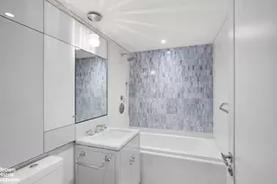 21 E 61st St, New York City, NY 10065 - Photo 18
