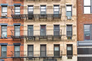 431 W 54th St, New York City, NY 10019 - Photo 10