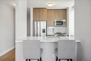 345 E 94th St, New York City, NY 10128 - Photo 4