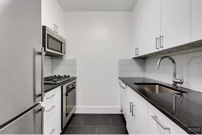 300 E 64th Street #14B, New York City, NY 10065 - Photo 4