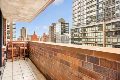 233 E 86th Street #15B, New York City, NY 10028 - Photo 2