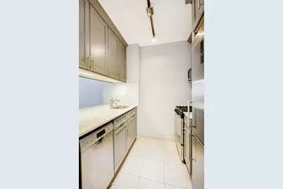 233 E 86th Street #15B, New York City, NY 10028 - Photo 4