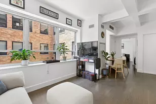 432 W 52nd St, New York City, NY 10019 - Photo 2