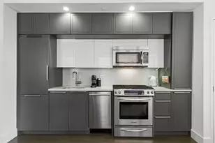432 W 52nd St, New York City, NY 10019 - Photo 4