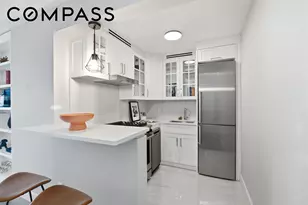166 E 61st St, New York, NY 10065 - Photo 6