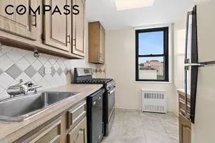 201 E 17th St, New York, NY 10003 - Photo 4