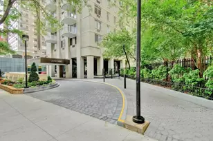 220 E 65th St, New York, NY 10065 - Photo 14