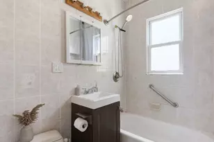 50-38 47th St, New York City, NY 11377 - Photo 18