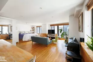 366 W 11th St, New York City, NY 10014 - Photo 4