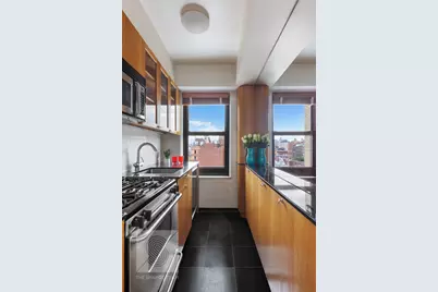 300 W 23rd Street #14AB, New York, NY 10011 - Photo 6