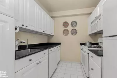 123 E 75th Street #4H, New York, NY 10021 - Photo 4