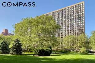 300 E 33rd St, New York City, NY 10016 - Photo 8