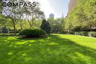 300 E 33rd St, New York City, NY 10016 - Photo 12
