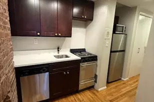 223 W 14th St, New York City, NY 10011 - Photo 4
