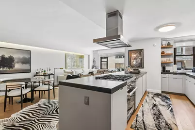 116 Central Park S #9A, New York City, NY 10019 - Photo 2