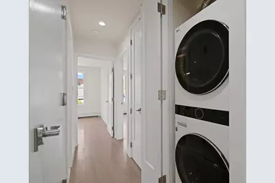 19-25 22nd Road, Astoria, NY 11105 - Photo 20