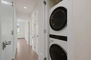 19-25 22nd Rd, Astoria, NY 11105 - Photo 20