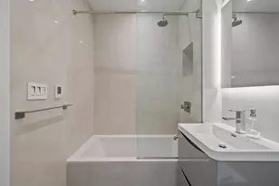 682 Willoughby Ave, New York City, NY 11206 - Photo 10