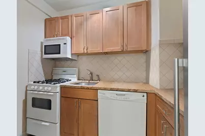333 E 46th Street #7G, New York City, NY 10017 - Photo 2