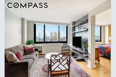 2025 Broadway #24F, New York, NY 10023 - Photo 1