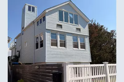 61 W 16th Road, New York City, NY 11693 - Photo 24