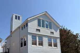 61 W 16th Rd, New York City, NY 11693 - Photo 24