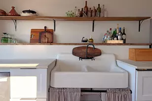 61 W 16th Rd, New York City, NY 11693 - Photo 6