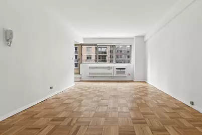 225 E 46th Street #11E, New York, NY 10017 - Photo 2