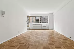 225 E 46th St, New York, NY 10017 - Photo 2