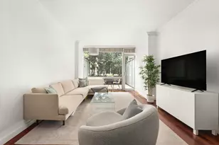 425 E 13th St, New York, NY 10009 - Photo 2