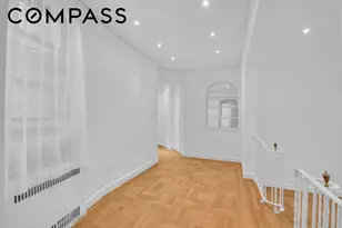 225 W 25th St, New York, NY 10001 - Photo 4