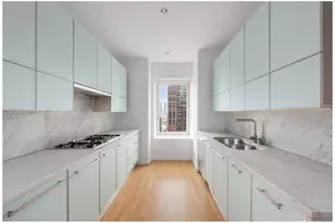 310 E 53rd St, New York, NY 10022 - Photo 4