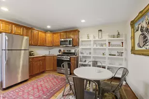 10 Roosevelt Pl, New York City, NY 11233 - Photo 12