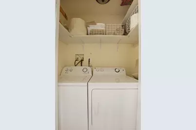 10 Roosevelt Place, New York City, NY 11233 - Photo 16