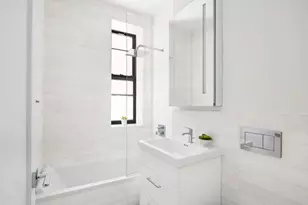40 Stuyvesant St, New York, NY 10003 - Photo 10