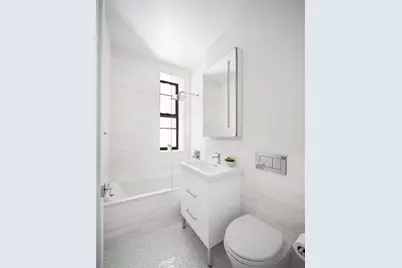40 Stuyvesant Street #2, New York, NY 10003 - Photo 10