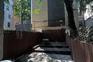 318 W 106th St, New York City, NY 10025 - Photo 14